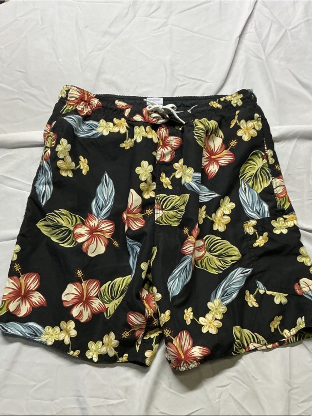 Men's Black Floral Swim Shorts with Drawstring Sz M 32/34. 1008